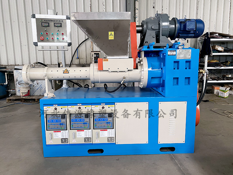 雙腕喂料橡膠擠出機